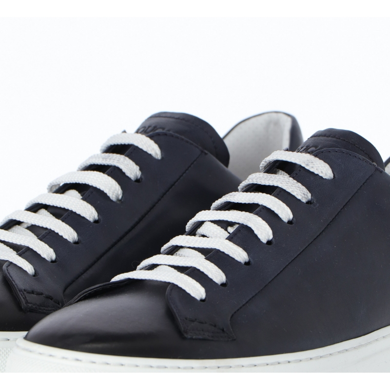 DOUCAL'S CALFSKIN LEATHER SNEAKERS