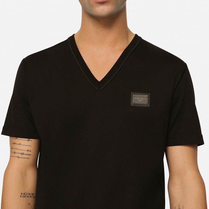 COTTON V-NECK T-SHIRT WITH BRANDED TAG