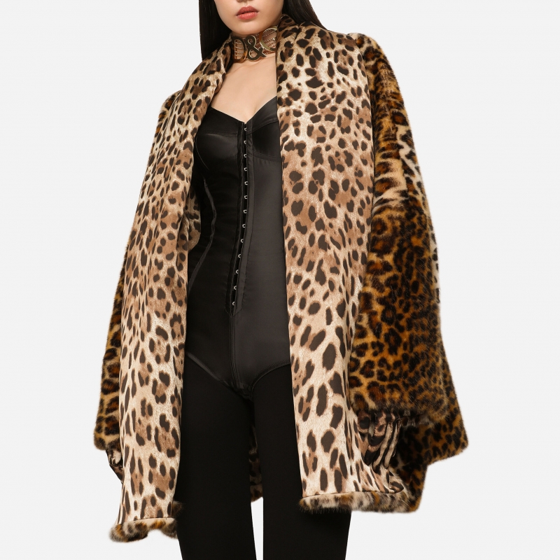 KIM DOLCE&GABBANA Faux fur cape with leopard print