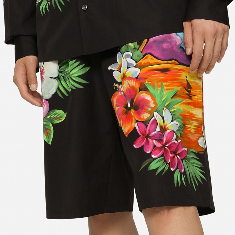 Cotton jogging shorts with Hawaiian print