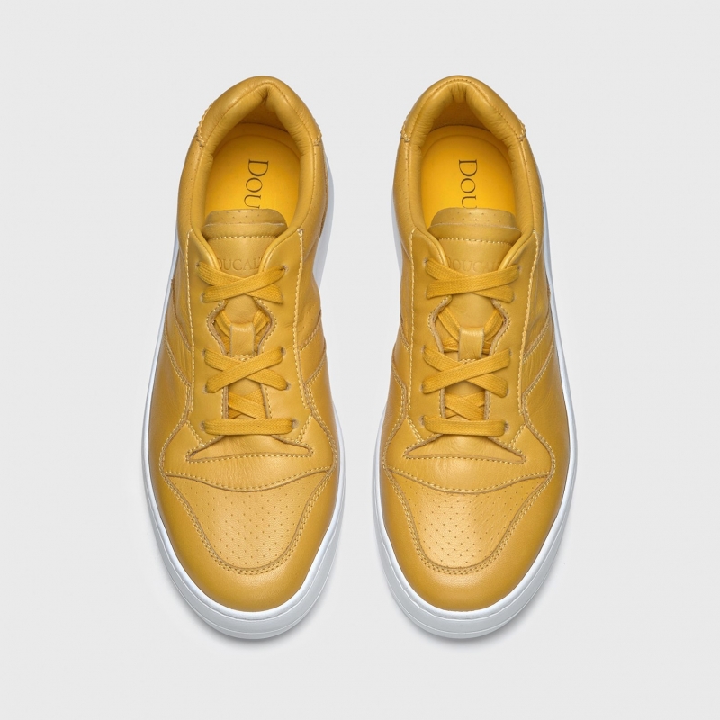 SNEAKERS IN YELLOW LEATHER